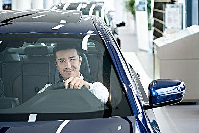 《极限极速：地平线5》公布庆祝视频 F1职业选手Sergio Pérez参演